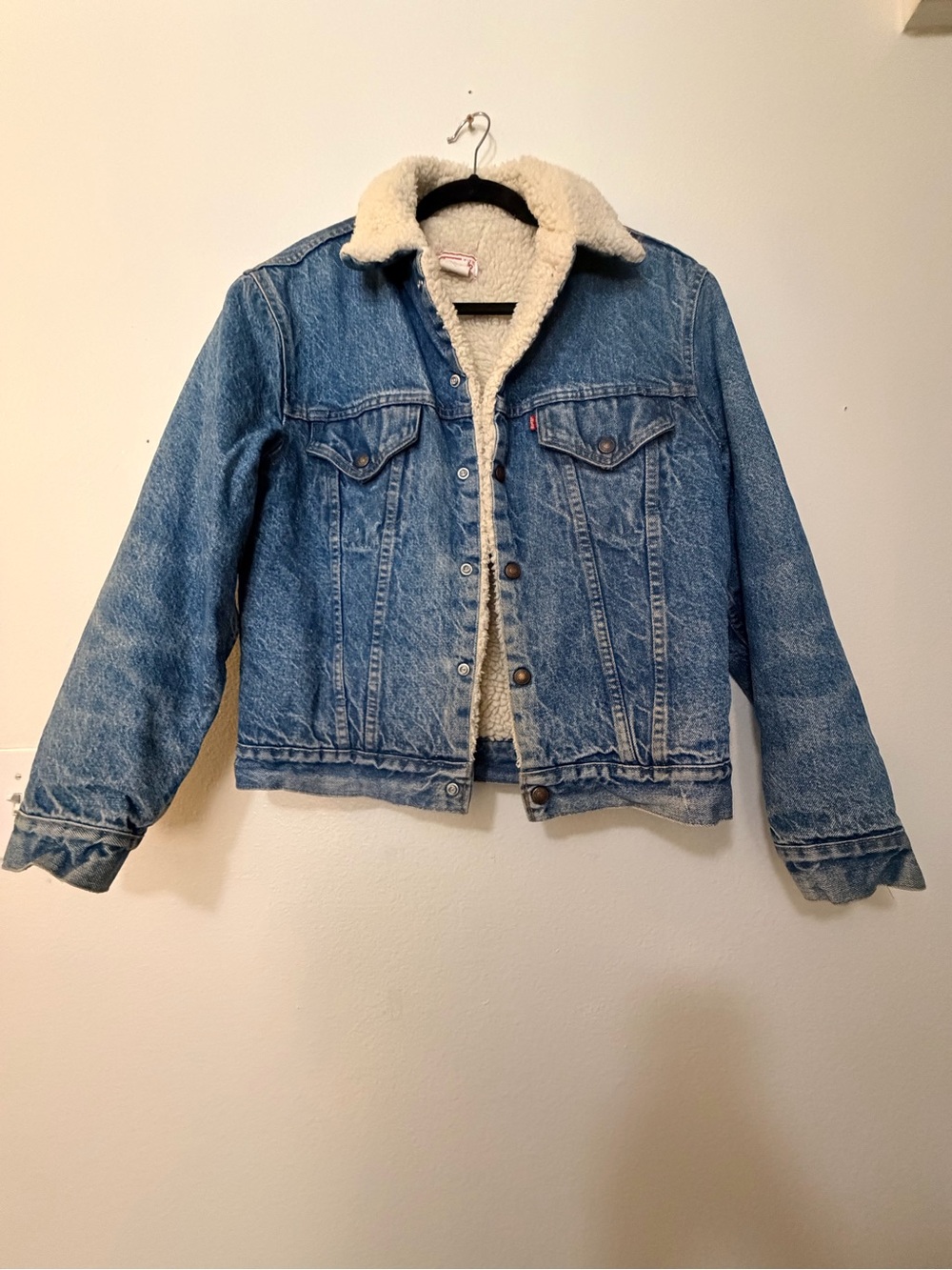 Vintage Levi’s Sherpa Lined Denim Trucker Jacket Size 40 Red Tab 70s Western